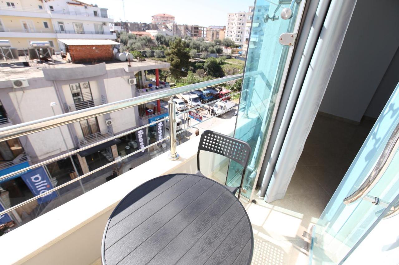 Nika Hotel Sarandë Exterior foto