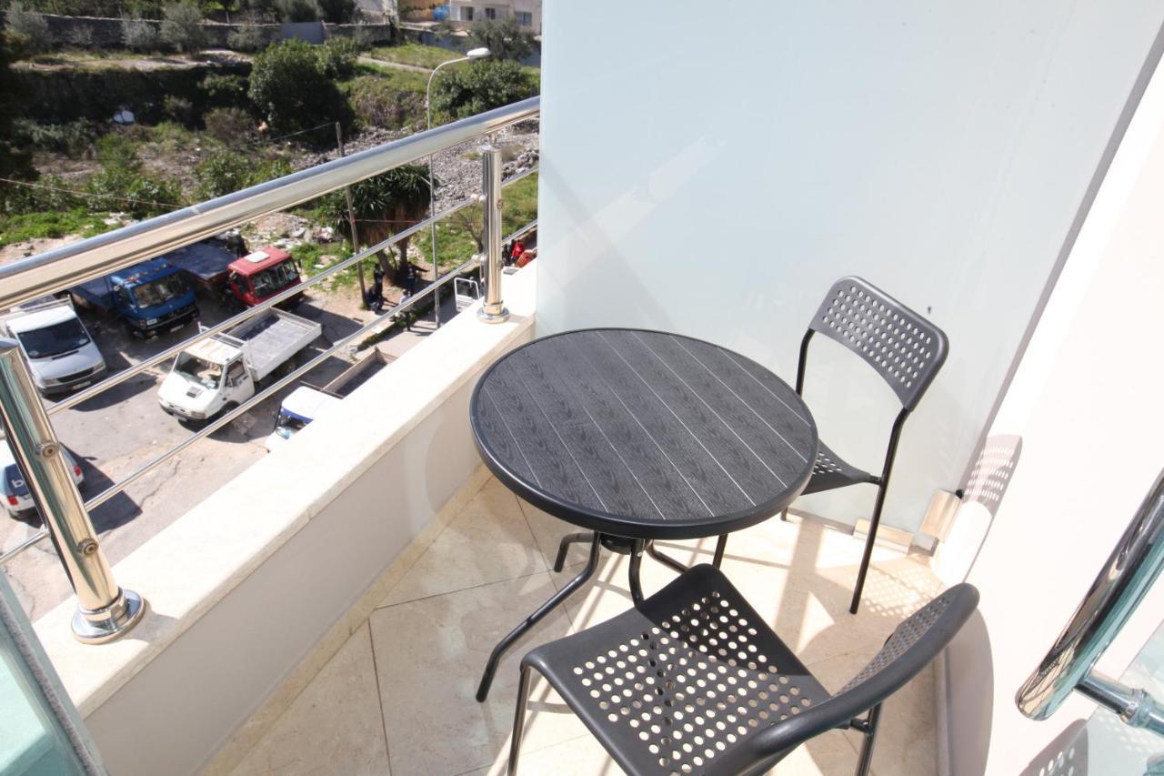Nika Hotel Sarandë Exterior foto